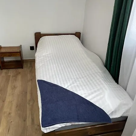 Kwatera prywatna Irys 1 *