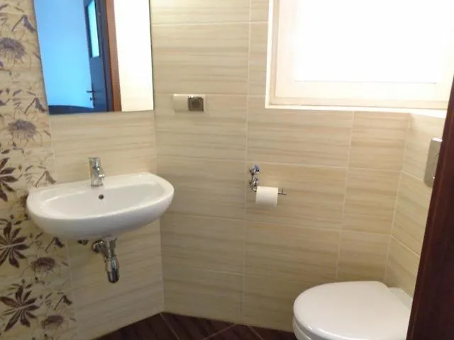 Irys 1 בית אירוח *