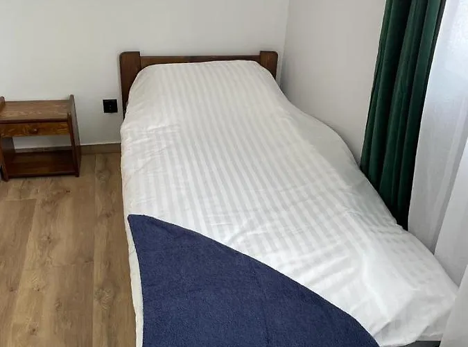 בית אירוח Irys 1 *